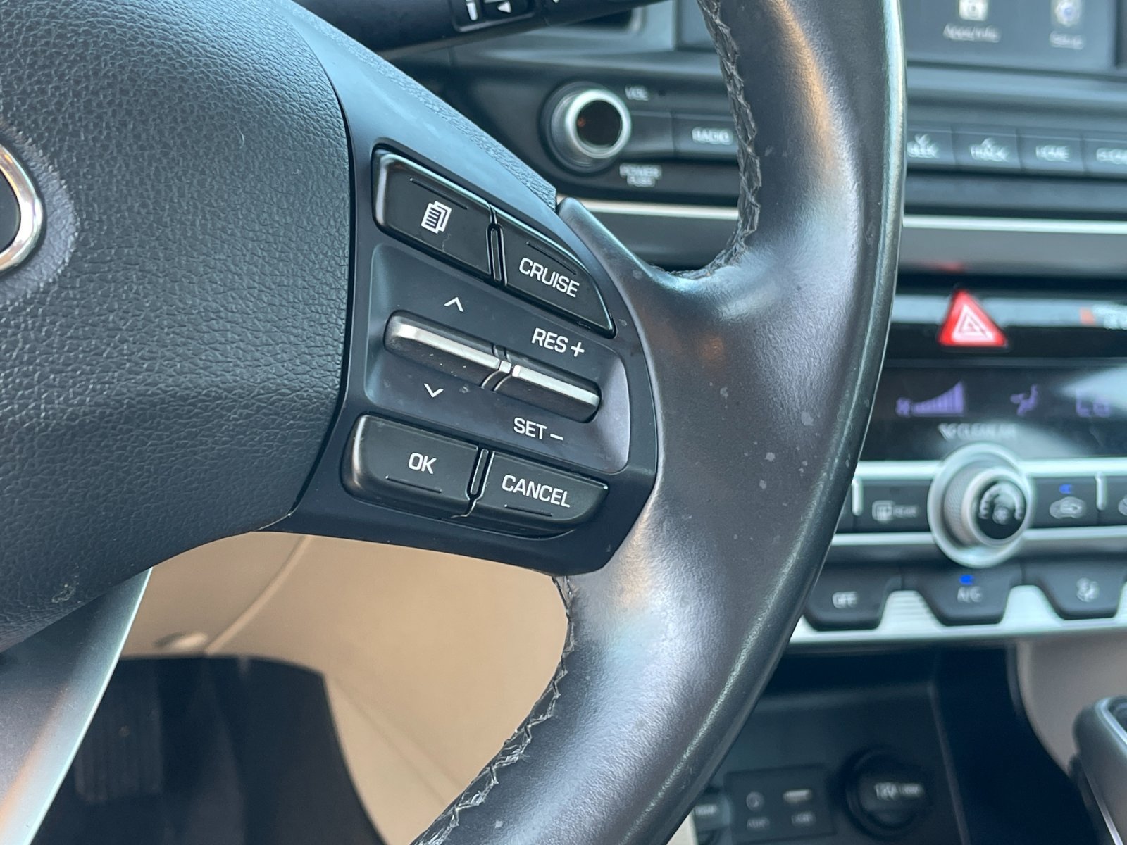 Used 2020 Hyundai Elantra Value Edition FWD image 27