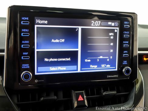 Used 2021 Toyota Corolla LE FWD image 19