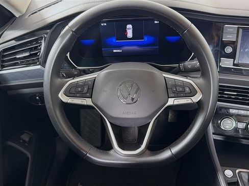 Used 2022 Volkswagen Jetta SE FWD image 13