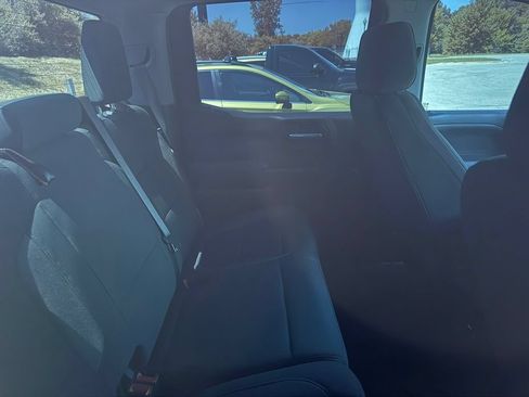 Used 2021 Chevrolet Silverado 1500 LT AWD/4WD image 9