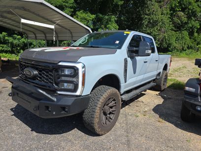 Used 2025 Ford F250 Lariat w/ Lariat Ultimate Package