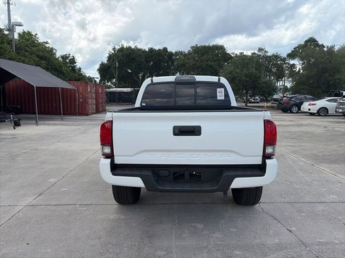 Used 2019 Toyota Tacoma SR w/ SR Convenience Package RWD image 4