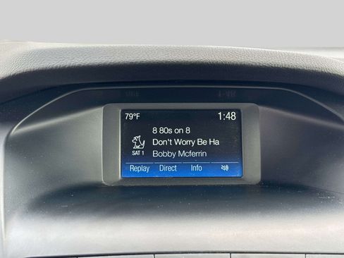 Used 2018 Ford Focus SE w/ SE Appearance Package FWD image 19