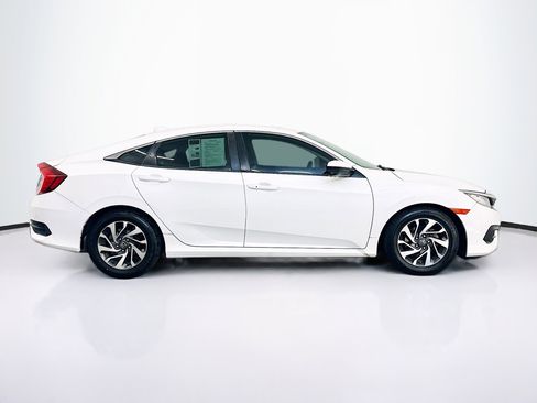 Used 2018 Honda Civic EX image 10