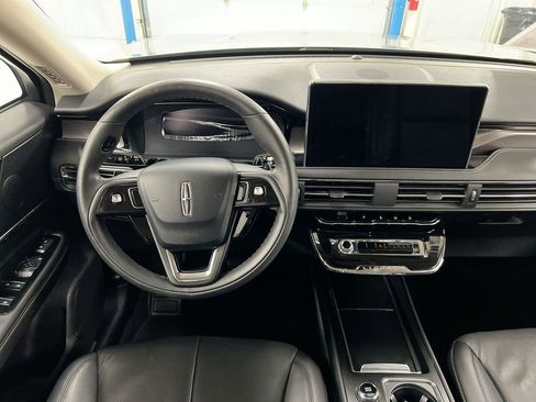 Used 2024 Lincoln Corsair Reserve w/ Equipment Group 201A AWD/4WD image 11