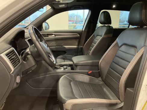 Used 2023 Volkswagen Atlas Cross Sport SEL Premium R-Line image 12