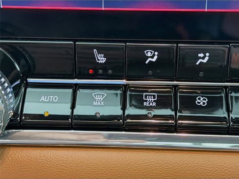 Used 2024 GMC Canyon AT4 w/ Technology Package image 21