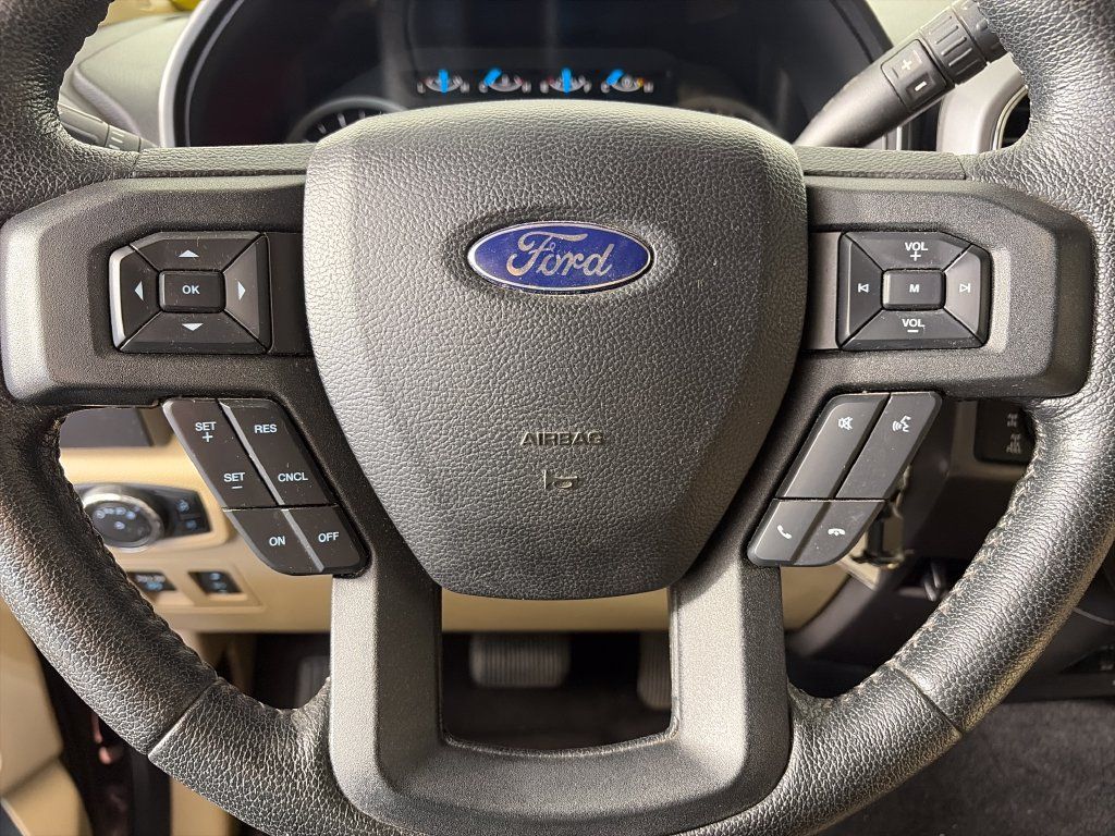 Used 2015 Ford F150 XLT w/ Equipment Group 302A Luxury AWD/4WD image 16