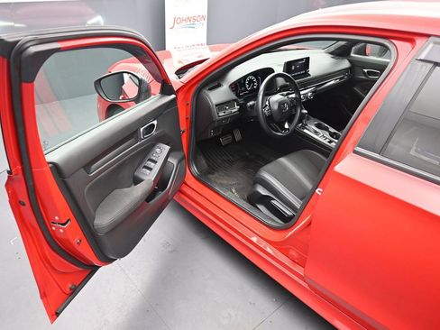 Used 2023 Honda Civic Sport image 16