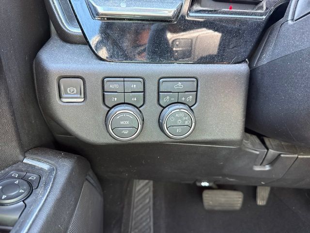 Used 2024 Chevrolet Silverado 1500 RST w/ Z71 Off-Road Package AWD/4WD image 21