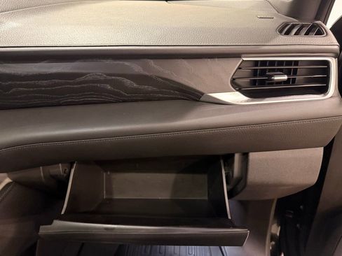 Used 2021 GMC Yukon Denali w/ Denali Premium Package image 32