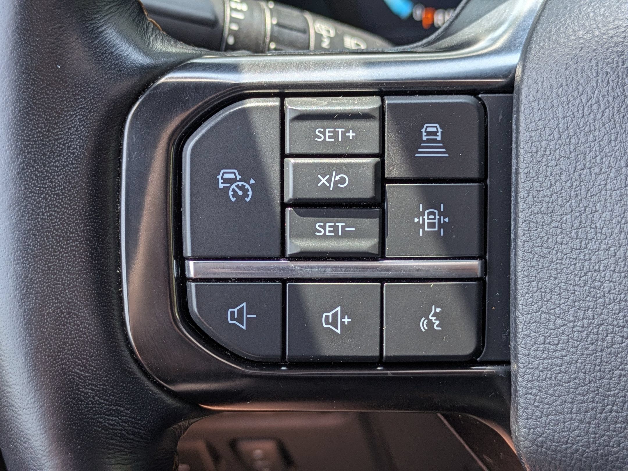 Used 2023 Ford Expedition Platinum AWD/4WD image 17