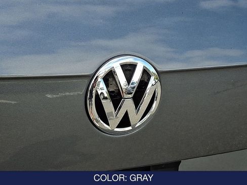 Used 2021 Volkswagen Tiguan SEL Premium R-Line image 30