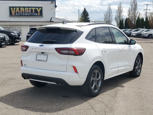 Used 2023 Ford Escape ST-Line Select w/ Tech Pack #2 AWD/4WD image 6