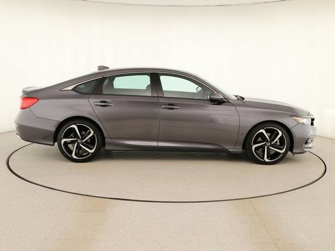 Used 2019 Honda Accord Sport image 8