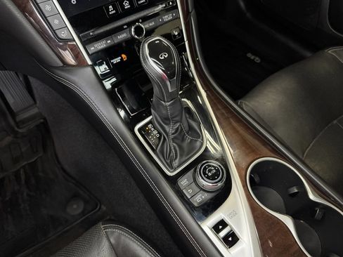 Used 2018 INFINITI Q50 Luxe AWD/4WD image 19