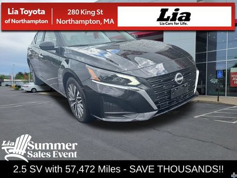 Used 2025 Nissan Altima 2.5 SV AWD/4WD image 1