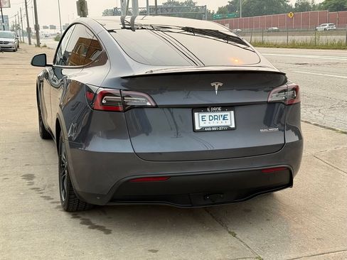 Used 2020 Tesla Model Y Performance AWD/4WD image 9