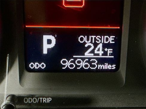 Used 2019 Toyota Corolla LE image 4