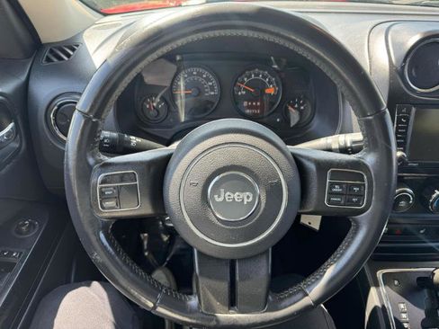 Used 2016 Jeep Patriot Latitude image 19