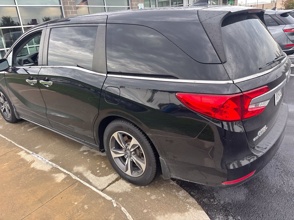 Used 2018 Honda Odyssey Touring image 3