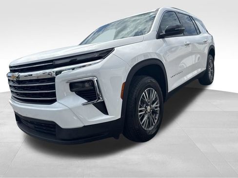 Used 2026 Chevrolet Traverse LT AWD/4WD image 5