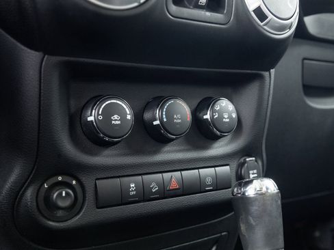 Used 2014 Jeep Wrangler Unlimited Sahara w/ Max Tow Package image 20