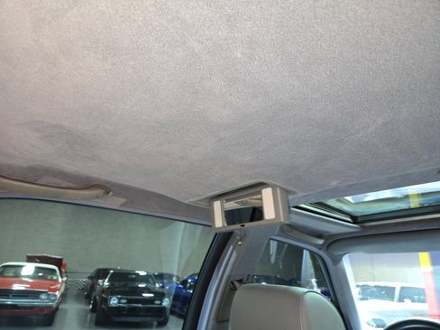 Used 1999 Mercedes-Benz S 500 Sedan image 91