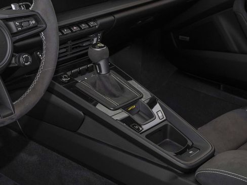 Used 2022 Porsche 911 GT3 RWD image 33
