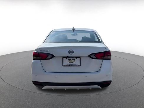 Used 2025 Nissan Versa SV image 12