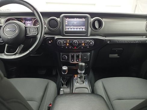 Used 2022 Jeep Wrangler Sport AWD/4WD image 31