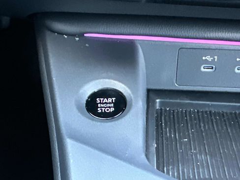 New 2026 Nissan Sentra SR w/ SR Premium Package FWD image 37