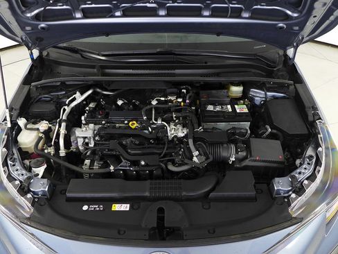 Used 2021 Toyota Corolla SE w/ Carpet Mat Package (TMS) FWD image 6