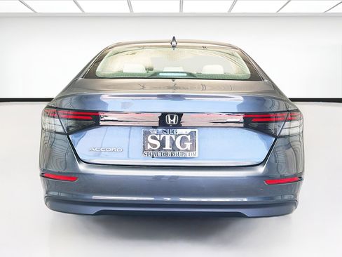 Used 2023 Honda Accord EX image 5