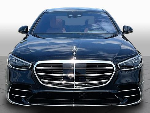 Used 2024 Mercedes-Benz S 580 4MATIC Sedan image 4