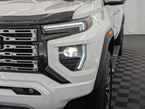 Used 2024 GMC Canyon Denali AWD/4WD image 10