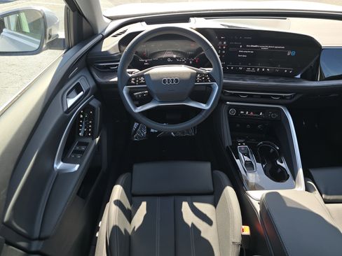 New 2025 Audi Q5 Premium Plus image 21