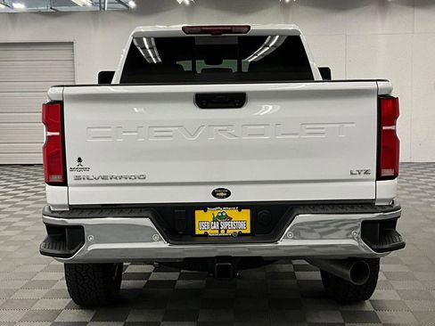 Used 2025 Chevrolet Silverado 2500 LTZ w/ LTZ Convenience Package AWD/4WD image 5