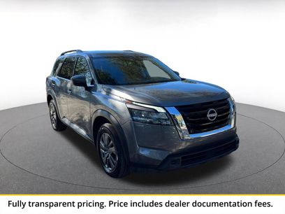 Used 2025 Nissan Pathfinder SV