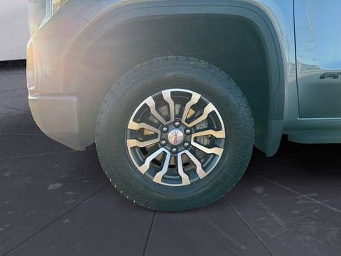 Used 2022 GMC Sierra 1500 AT4 w/ AT4 Premium Package image 14