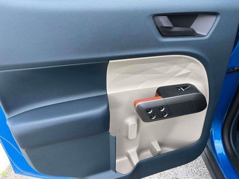 Used 2025 Ford Maverick Lariat image 5