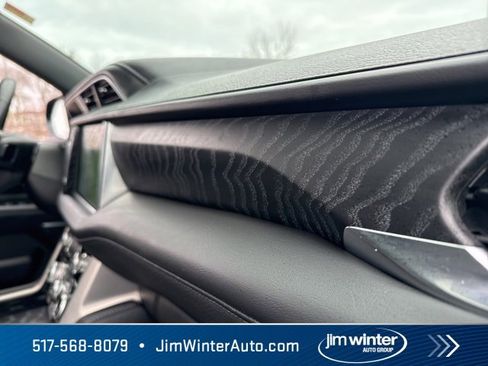 Used 2024 GMC Yukon Denali image 17