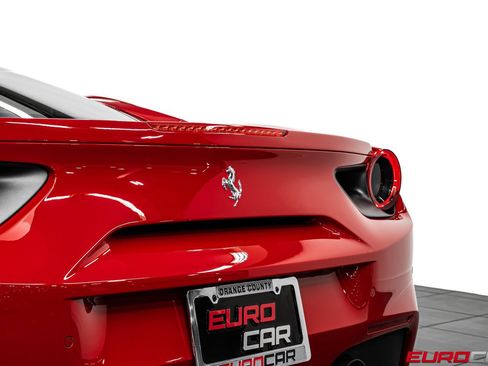Used 2017 Ferrari 488 GTB RWD image 25