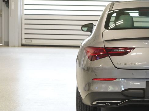 Used 2026 Mercedes-Benz CLA 250 4MATIC image 9