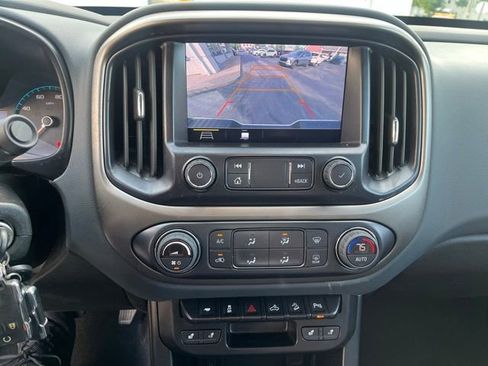 Used 2022 Chevrolet Colorado Z71 AWD/4WD image 15