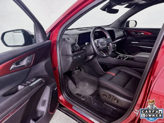 Used 2024 Chevrolet Traverse RS AWD/4WD image 3