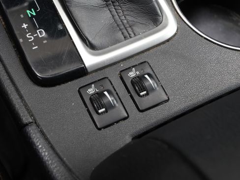 Used 2014 Toyota Highlander XLE image 29