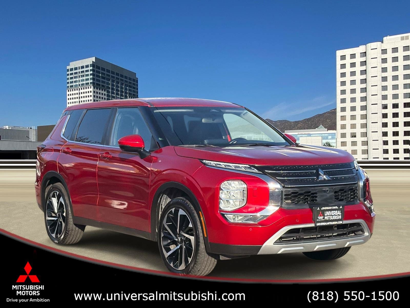 Used 2024 Mitsubishi Outlander AWD image 1