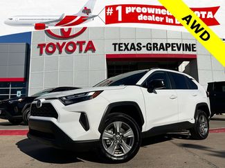 Used 2025 Toyota RAV4 LE video 1