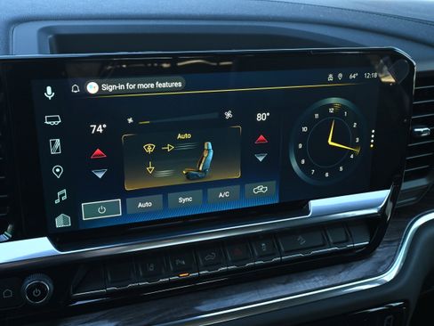 Used 2025 Chevrolet Silverado 2500 LTZ w/ Trail Boss Package image 30